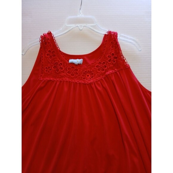 Dreamcrest Sleevesless Bright Red with Lace Seersucker 2X Gown.Silky Soft. - Picture 2 of 7